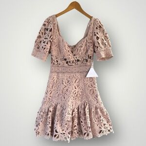 🎉5 for $45 🎉New Love Triangle lace dress size 12